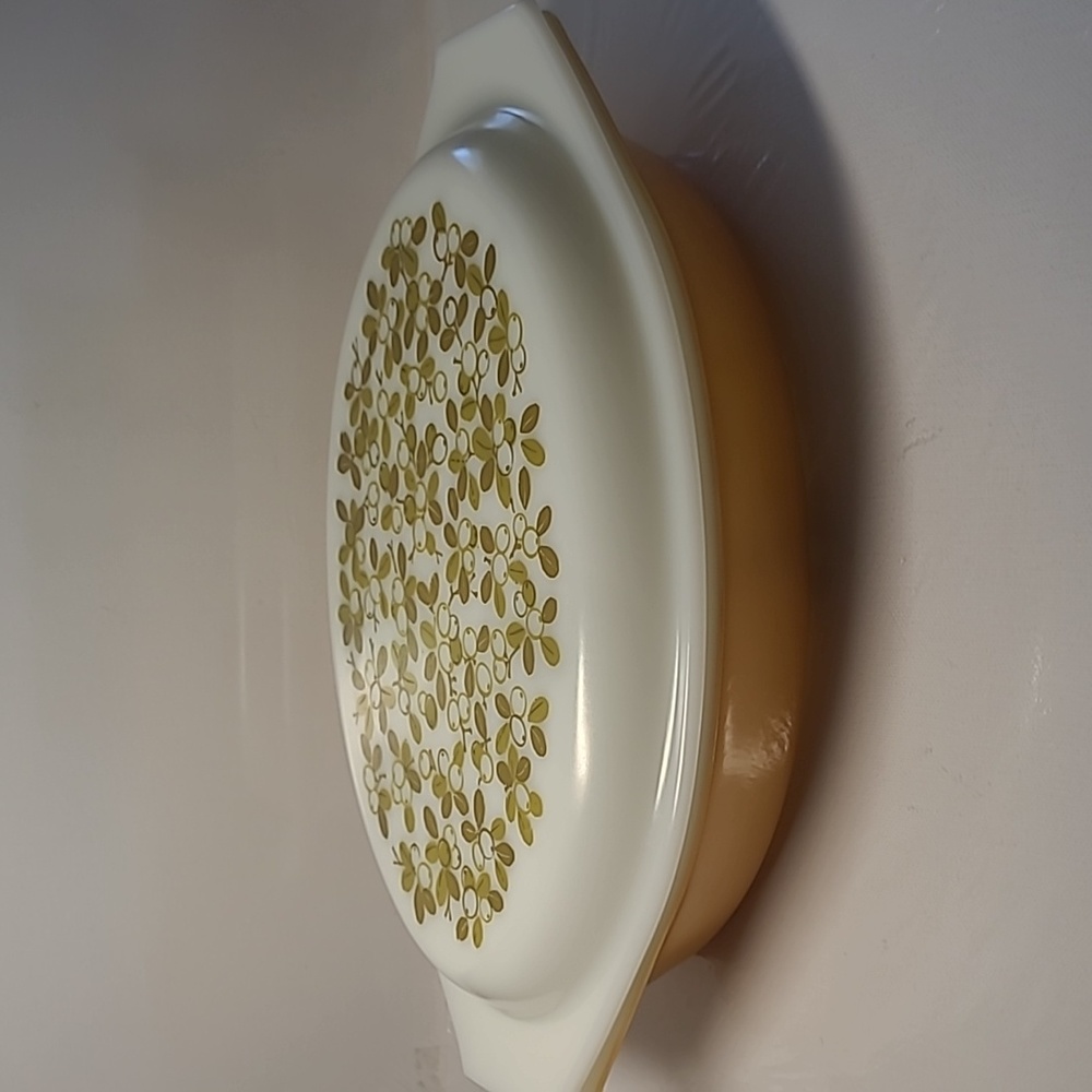 Vintage Pyrex Orange devided Casserole  oval dish with pyrex lid 063-1Qt